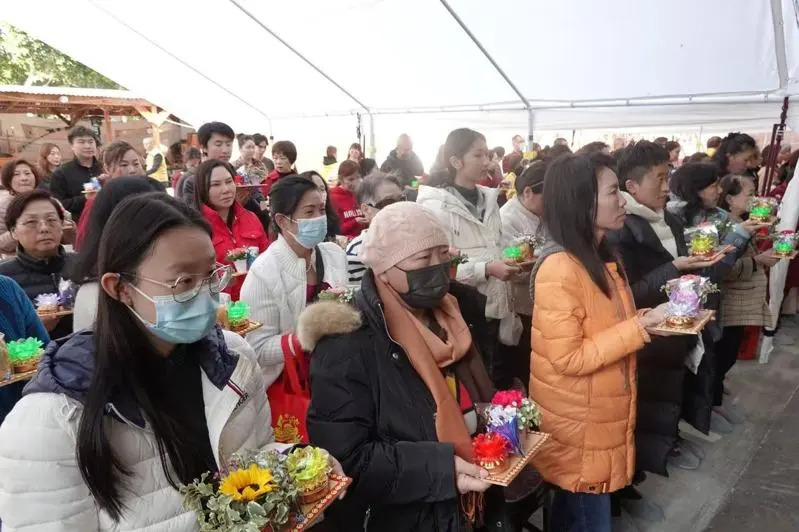 世界佛教总部、圣迹寺 为新年祈福(《世界新闻网》报道)-图片2